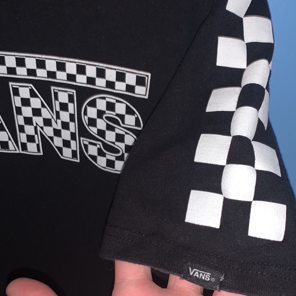 VANS - Picture 2 of 3